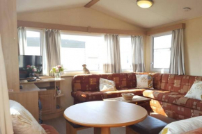 Sea Breeze Holiday Van, close to beach - Pets go free